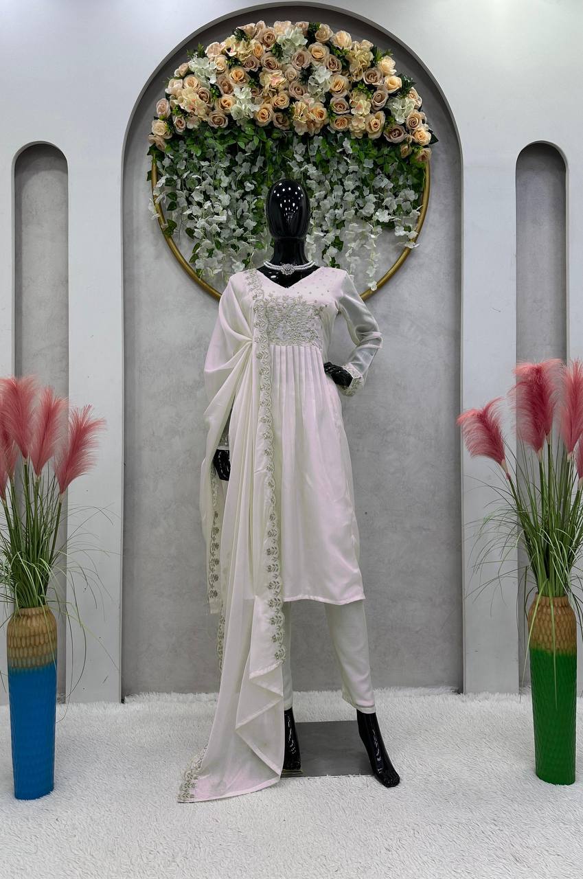 New Designer Suit On Tissu Organza Silk fabric - women's fashion mart